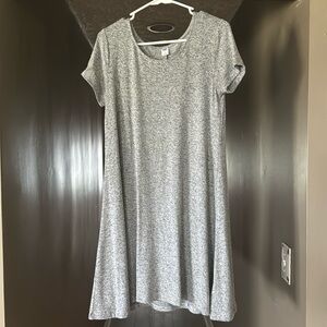 OLD NAVY TSHIRT DRESS. SIZE SMALL